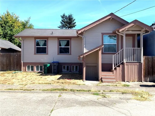 810 McKenzie Ave #1, Bremerton, WA 98337