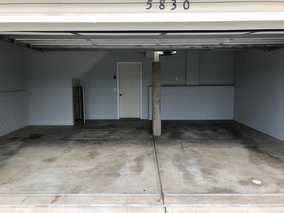 Attached Garage