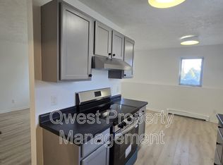 3829 Silver Lake Rd APT 3, Traverse City, MI 49684