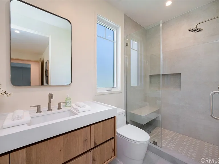 4906 Gaviota Ave — Photo 31