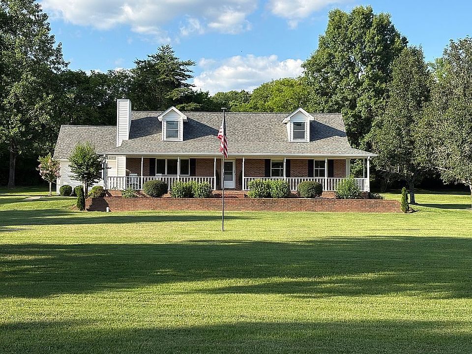 1st image of 3064 Wilson Pike
