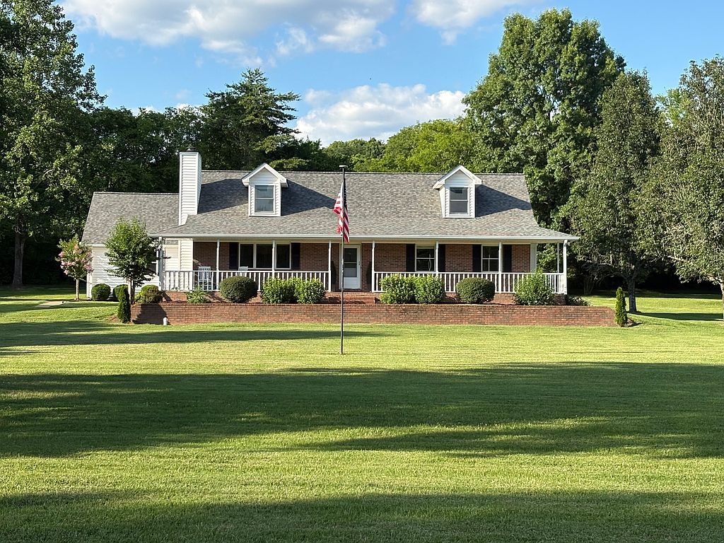 3064 Wilson Pike - Property Image