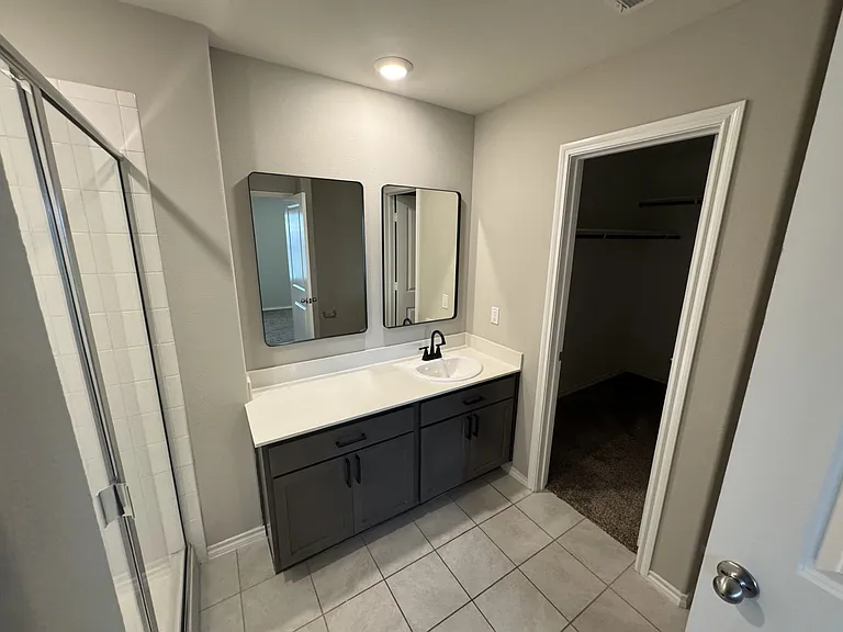 929 Alton Dr — Photo 6
