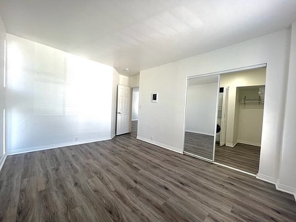 5th image of 2015 Robinson Ave APT 6