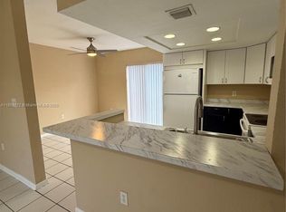 3208 San Remo Cir #3208, Homestead, FL 33035