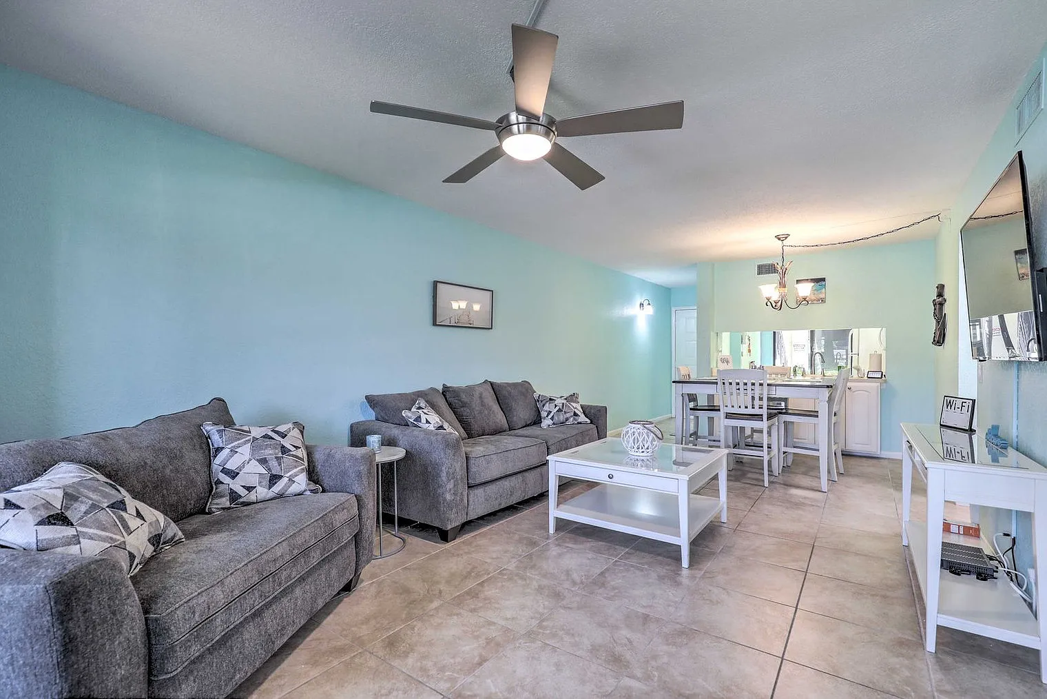 1 bed, 1.0 bath, 721 sqft, $2,967 — Photo 4