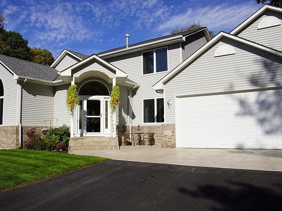 3rd image of 25228 Grizzly Ct
