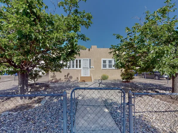 304 Princeton Dr SE, Albuquerque, NM 87106