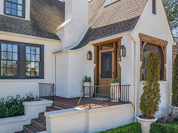 5th image of 48 Norman Dr