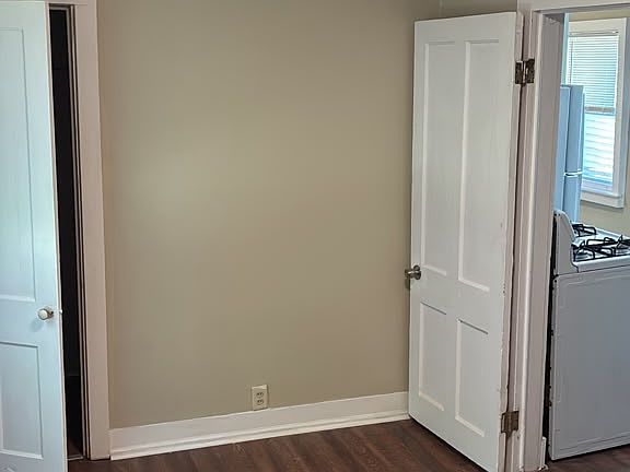 4th image of 46 Hawley St Unit 1