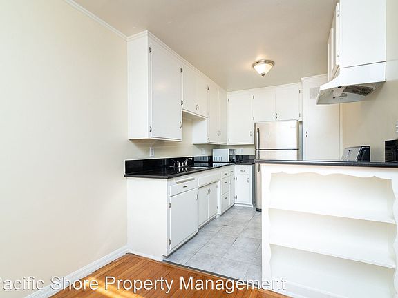 4th image of 1715 Ellsmere Ave APT 2