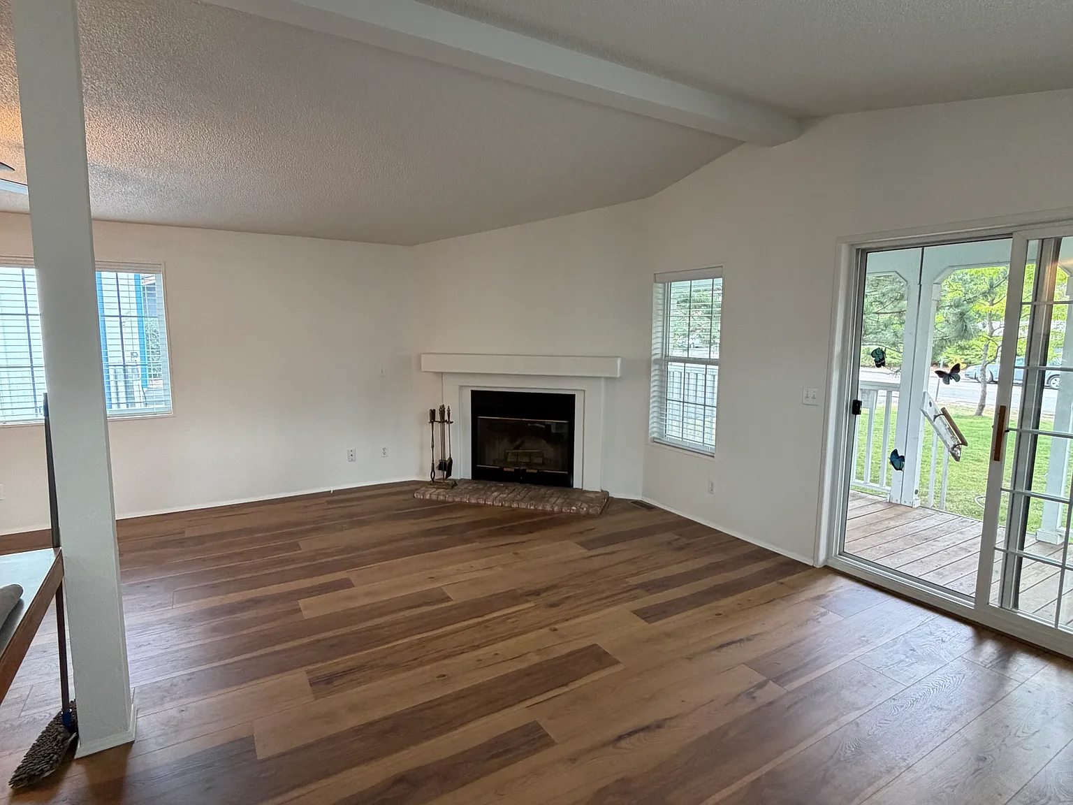 2 bed, 960 sqft, $1,700 — Photo 3