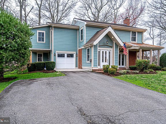 3rd image of 2211 Cavendish Dr