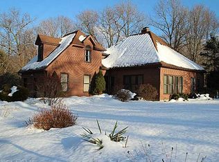 38 Kate Ln, Tolland, CT 06084