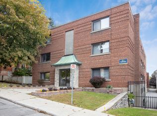 81 Russell Ave #16, Ottawa, ON K1N7X2