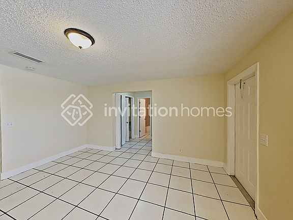 5th image of 3544 Harlowe Ave