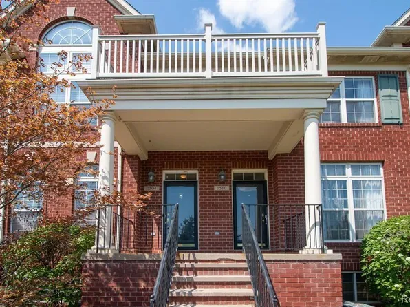 1504 Devon Ln, Troy, MI 48084