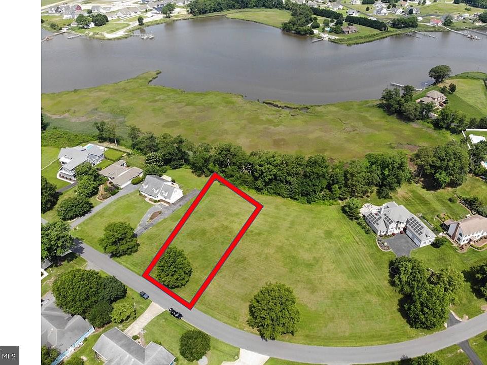 1st image of 144 Riverview Dr
