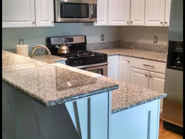 223 N Clinton St APT 1