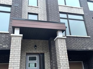 33 Queenpost Dr, Brampton, ON L6Y6L2