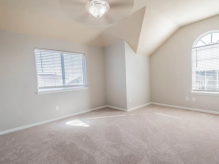 24726 Colonial Elm Dr — Photo 18