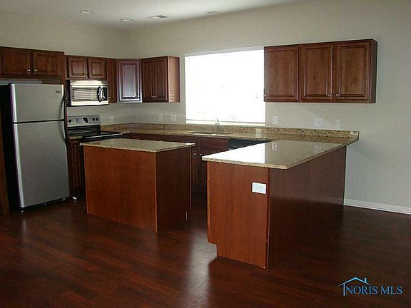 4th image of 145 S Saint Clair Unit 40