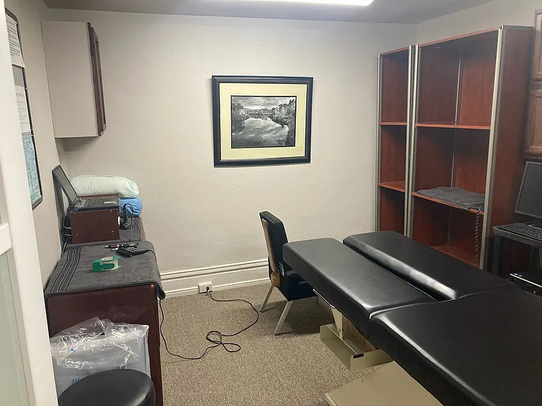110 E Main St #1 — Photo 3