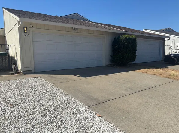 7530 Whisperwillow Dr, Sacramento, CA 95828