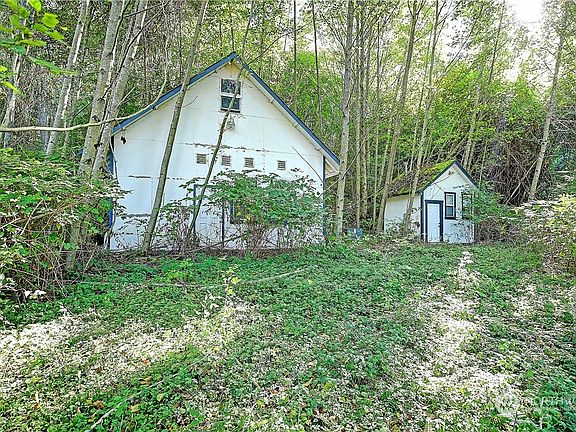 4th image of 954 Valerie Drive