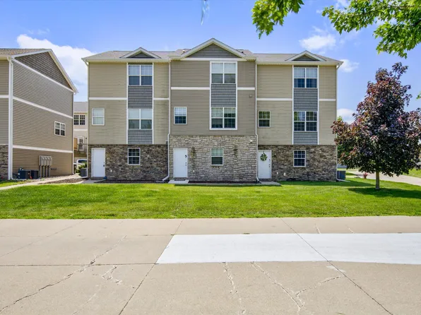 1305 S G Ave Unit 30, Nevada, IA 50201
