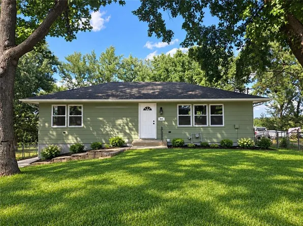 803 W Main St, Odessa, MO 64076