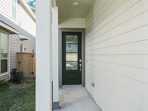4th image of 625 Royal Arch Dr