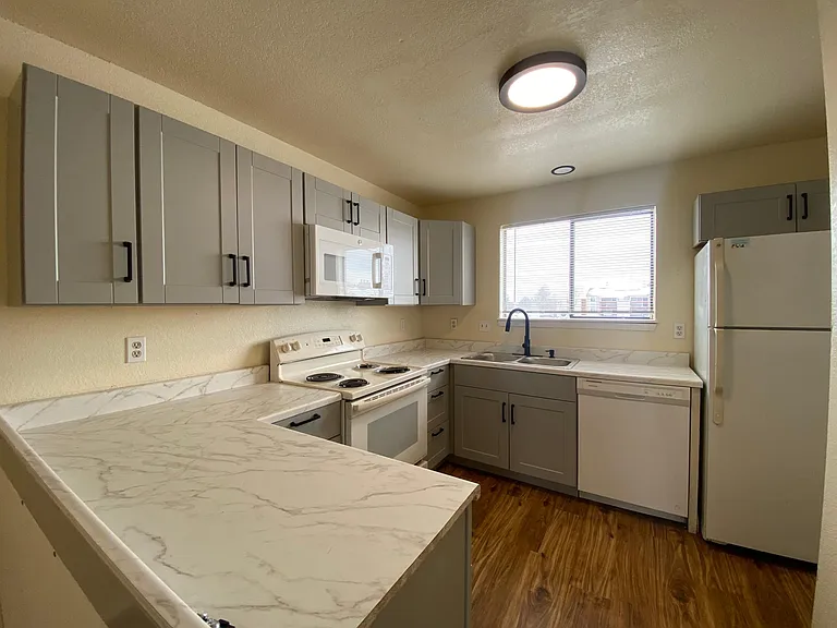 8675 Clay St #364 — Photo 2