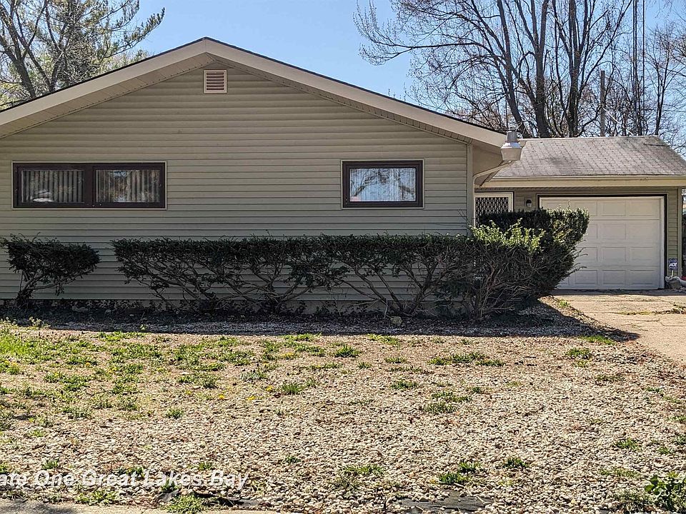 1st image of 2512 Wesley Dr