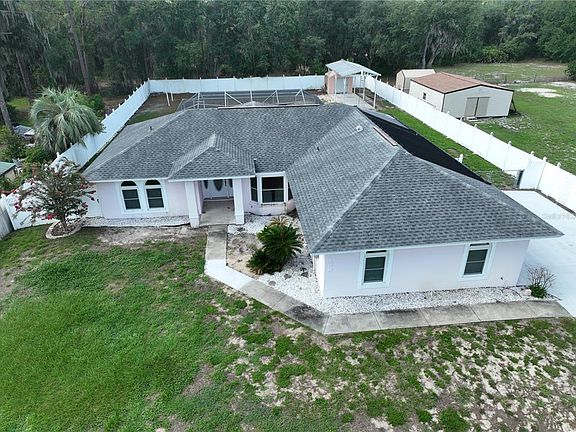 3rd image of 122 QUAILWOOD DRIVE