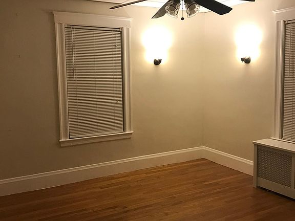 4th image of 50 Graves Ave #2