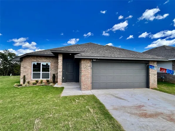 902 Shady Grove Ln, Harrah, OK 73045
