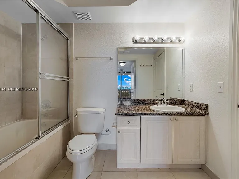 2301 SW 27th Ave #1102 — Photo 26