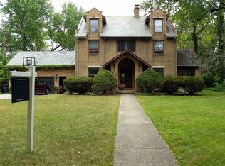 1840 Kessler Blvd, South Bend, IN 46616