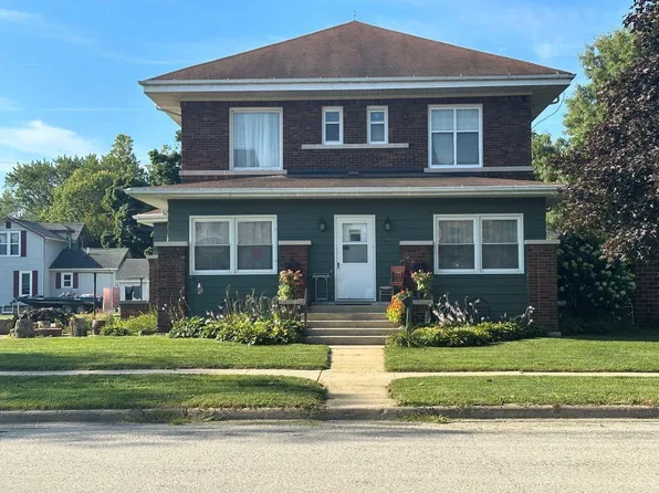 112 2nd Ave SE, Waverly, IA 50677