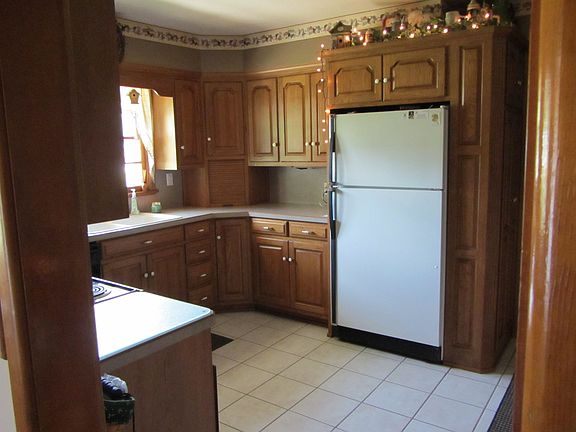4th image of 5864 State Road 26 E