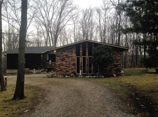 1347 Walker Dr NW, Lancaster, OH