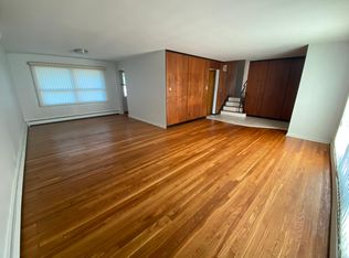 1032 Glen Rd, Fort Lee, NJ 07024