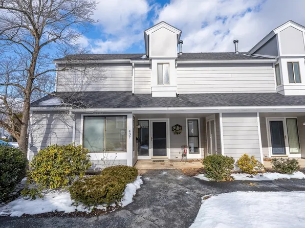 437 Nassau Dr, Springfield, MA 01129