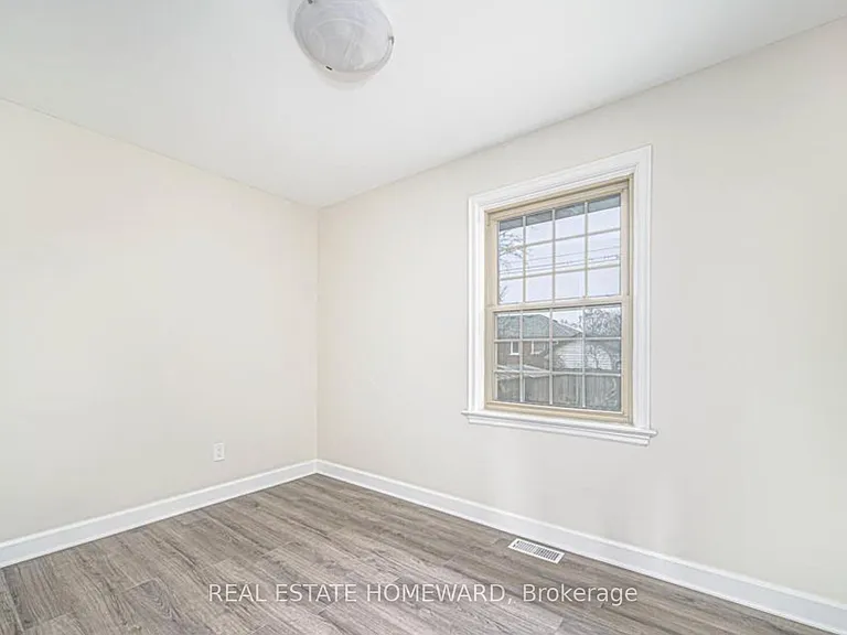 668 Harold Dr — Photo 13