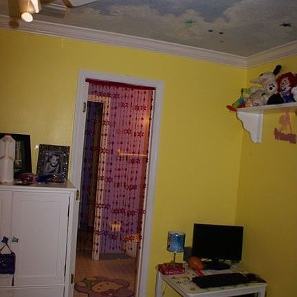 Bedroom 2 - entry to Jack n Jill Bath