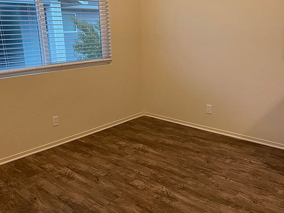 3rd image of 1000 & 1030 Del Sol Pl #1000-D