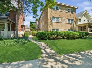 1528 W Chase Ave #2C, Chicago, IL 60626