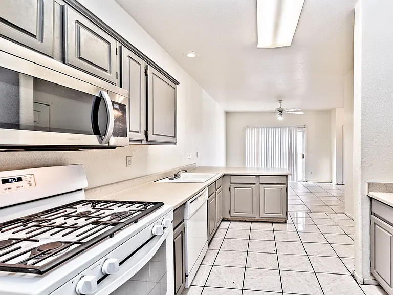 1637 Cave Spring Dr — Photo 15