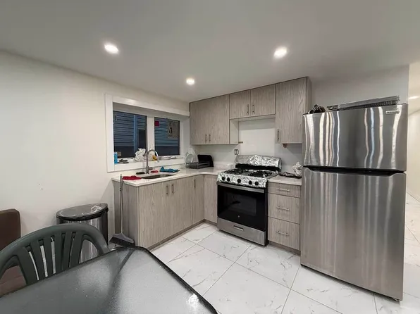 2349 West 1st Street image 1 of 5